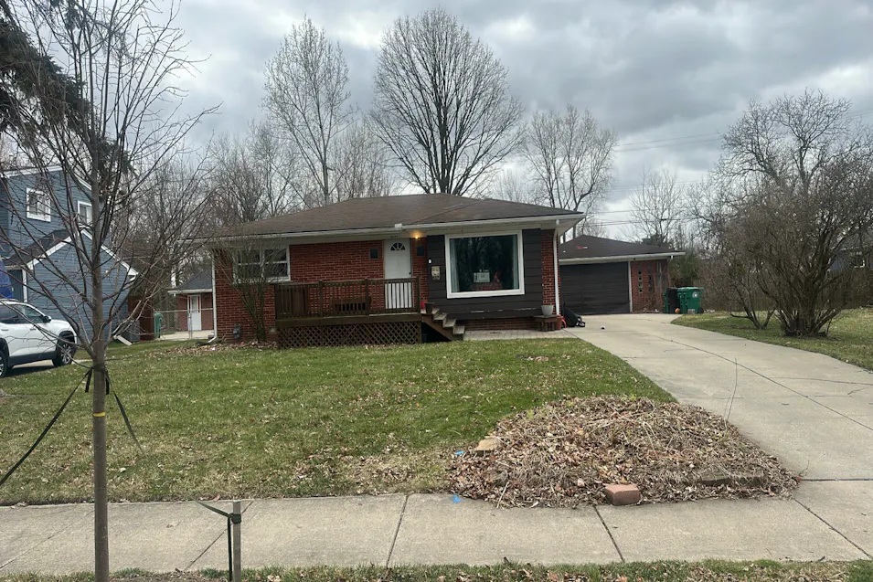 30593 Elmwood St Garden City, MI 48135, Wayne County