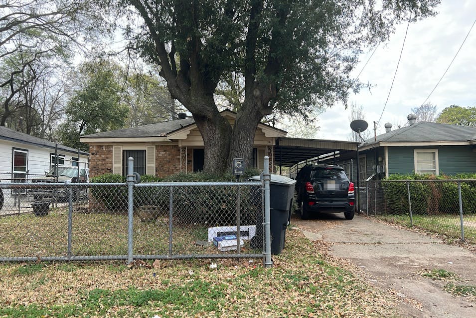 561 Sassafras Ave Shreveport, LA 71106, Caddo County