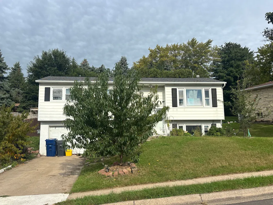 2545 Marywood Dr Dubuque, IA 52001, Dubuque County