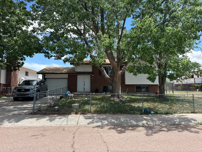 7059 Taft Court