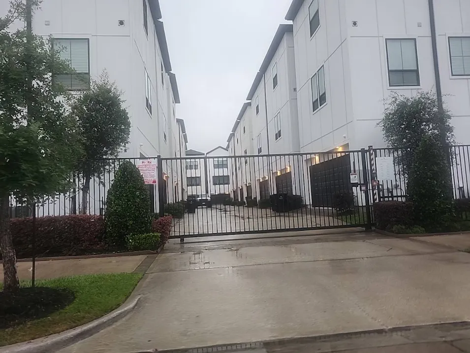 2804 Grand Fountains Dr Houston, TX 77054, Harris County