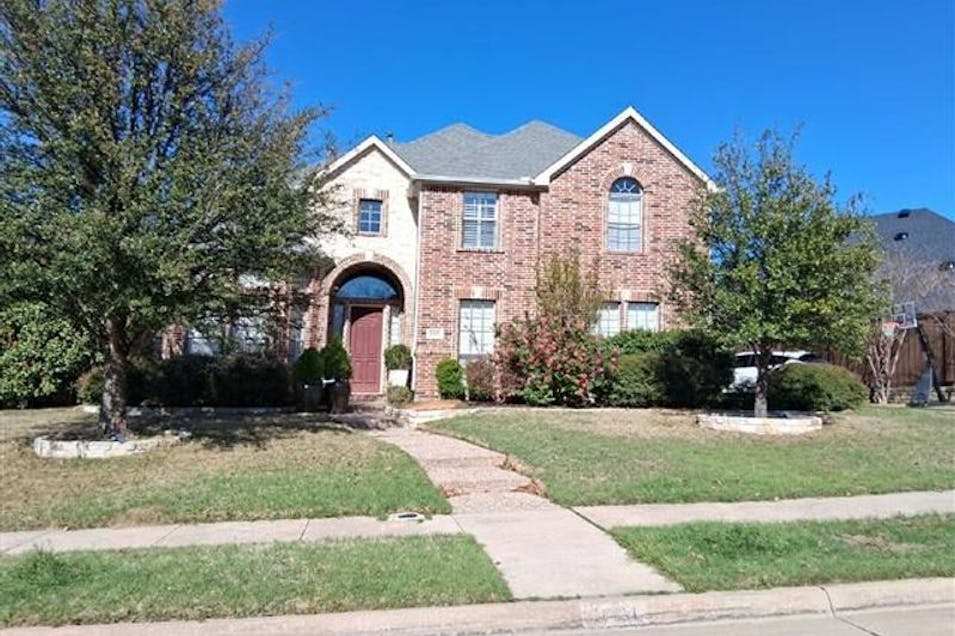 2621 Creekway Dr Carrollton, TX 75010, Denton County