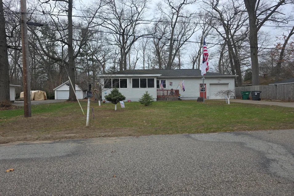 1375 Sherwood Drive Muskegon, MI 49445, Muskegon County