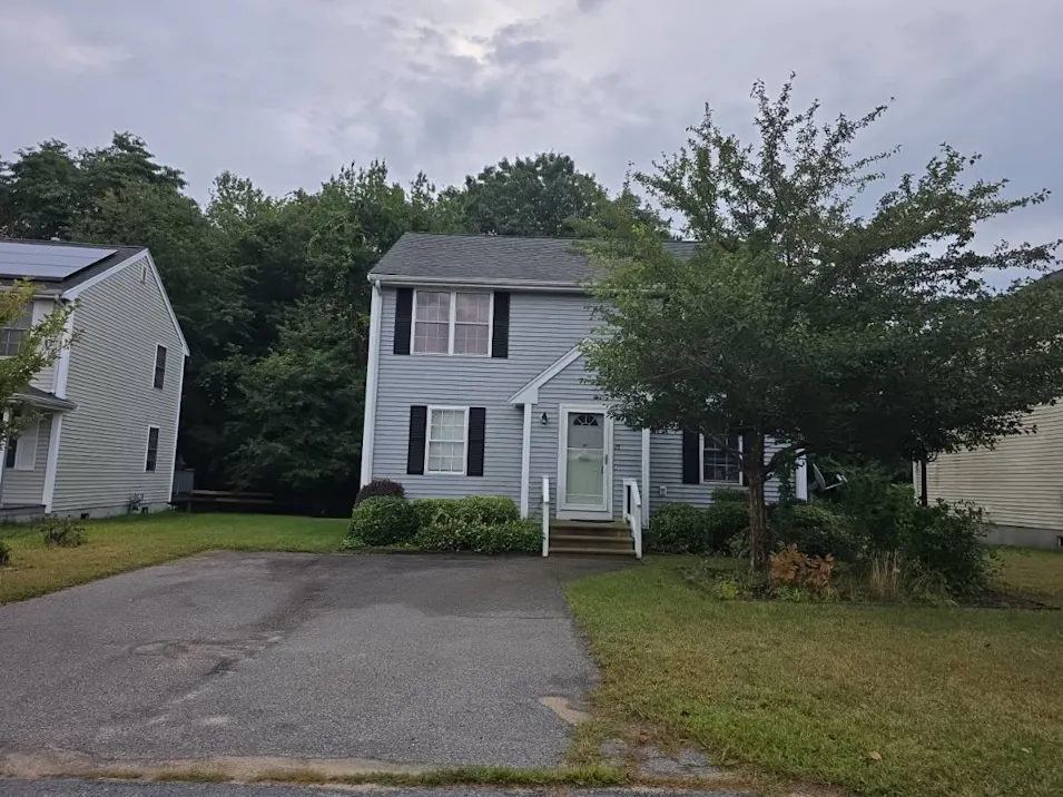 28 Nicholas Dr Wareham, MA 02571, Plymouth County
