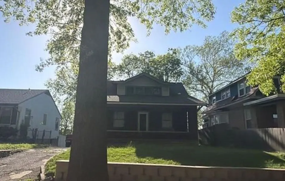 5232 Highland Avenue Kansas City, MO 64110, Jackson County