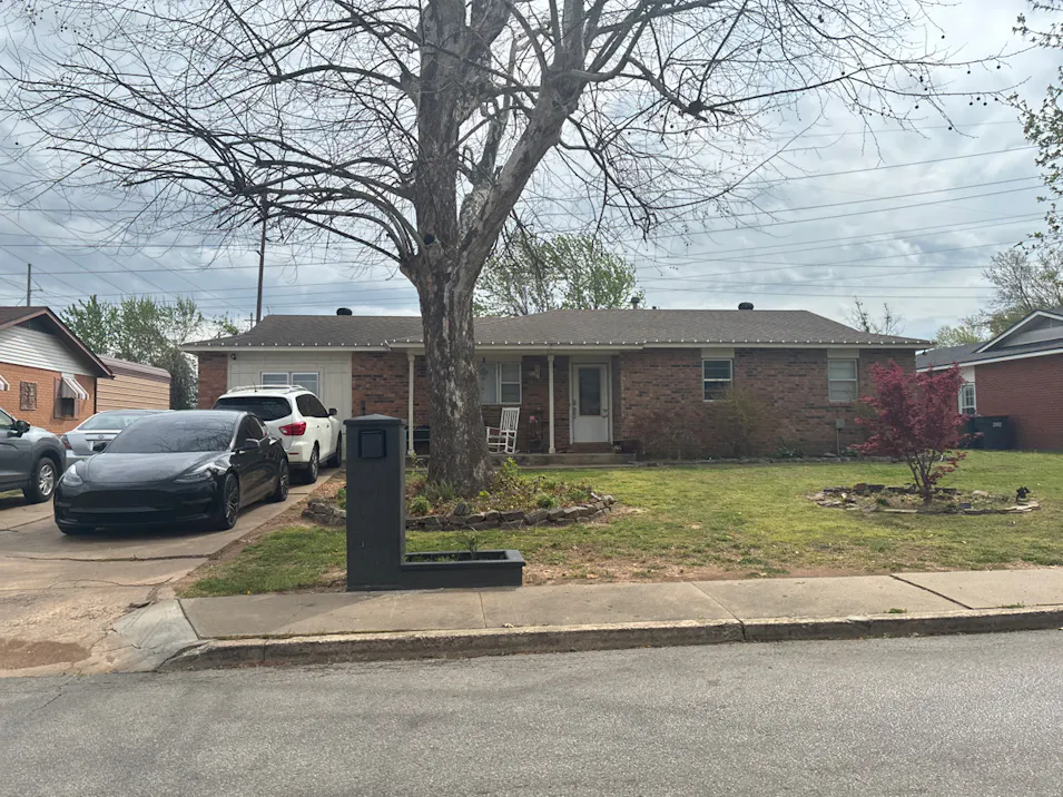 1109 White Road Springdale, AR 72762, Washington County
