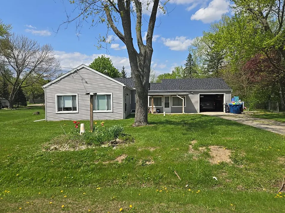 1100 Kingston Ave Flint, MI 48507, Genesee County