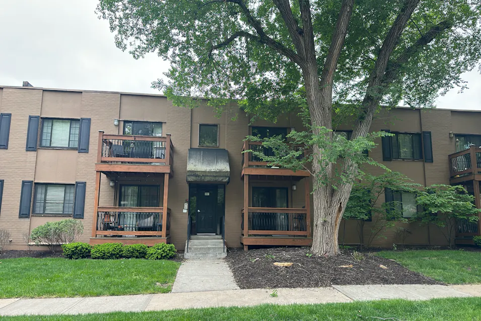 4537 Holly St Unit 105 Kansas City, MO 64111, Jackson County