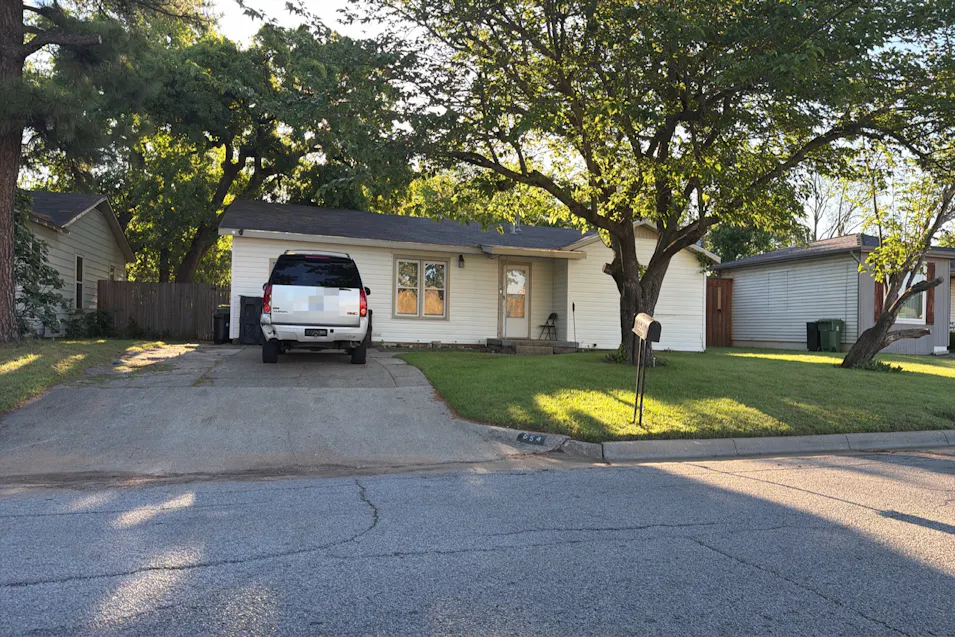 554 Harrison Ln Hurst, TX 76053, Tarrant County