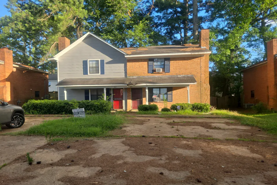 843 Woodbury Road Jackson, MS 39206, Hinds County