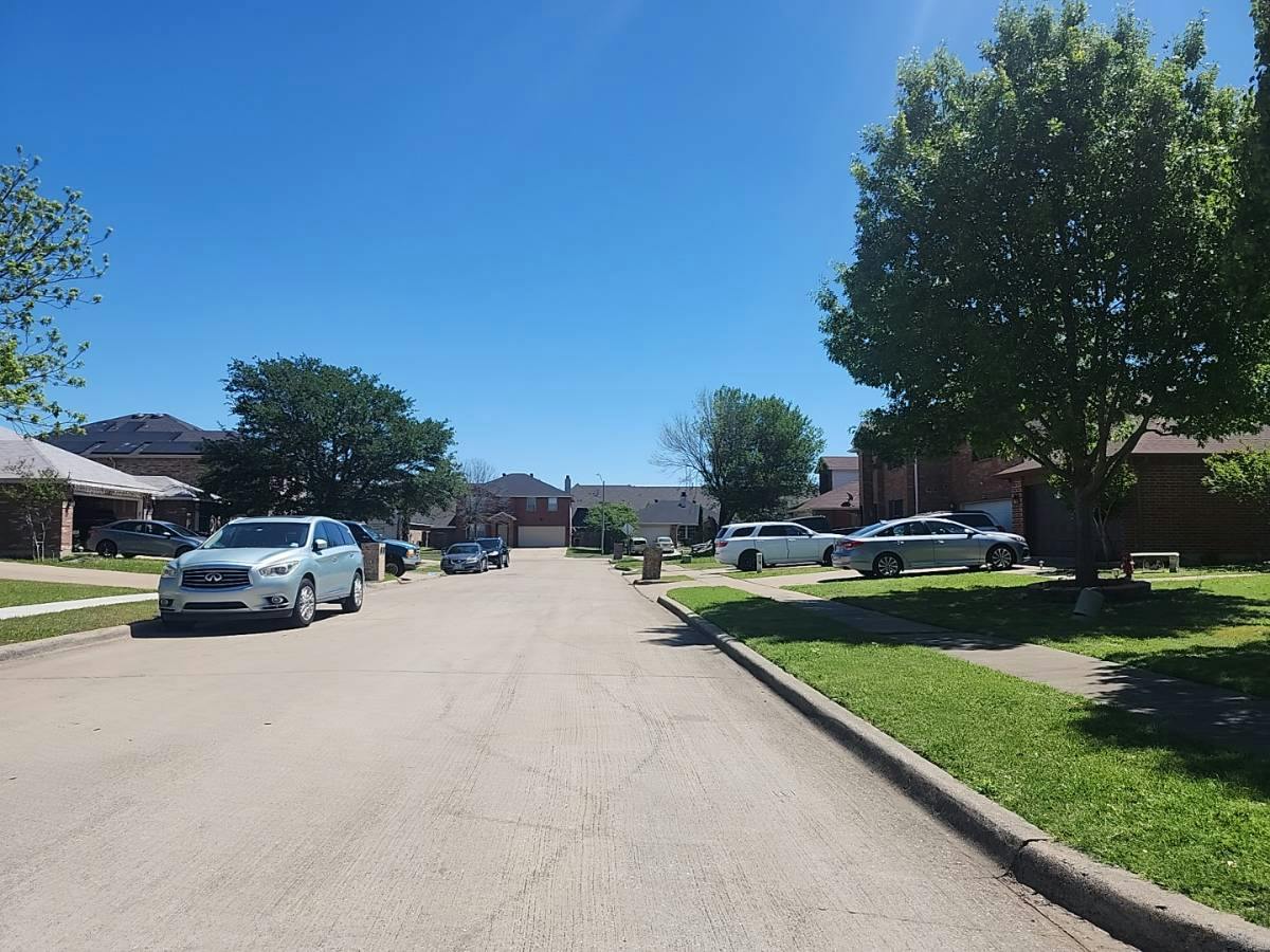 Crosbyton Ln, Grand Prairie, TX 75052