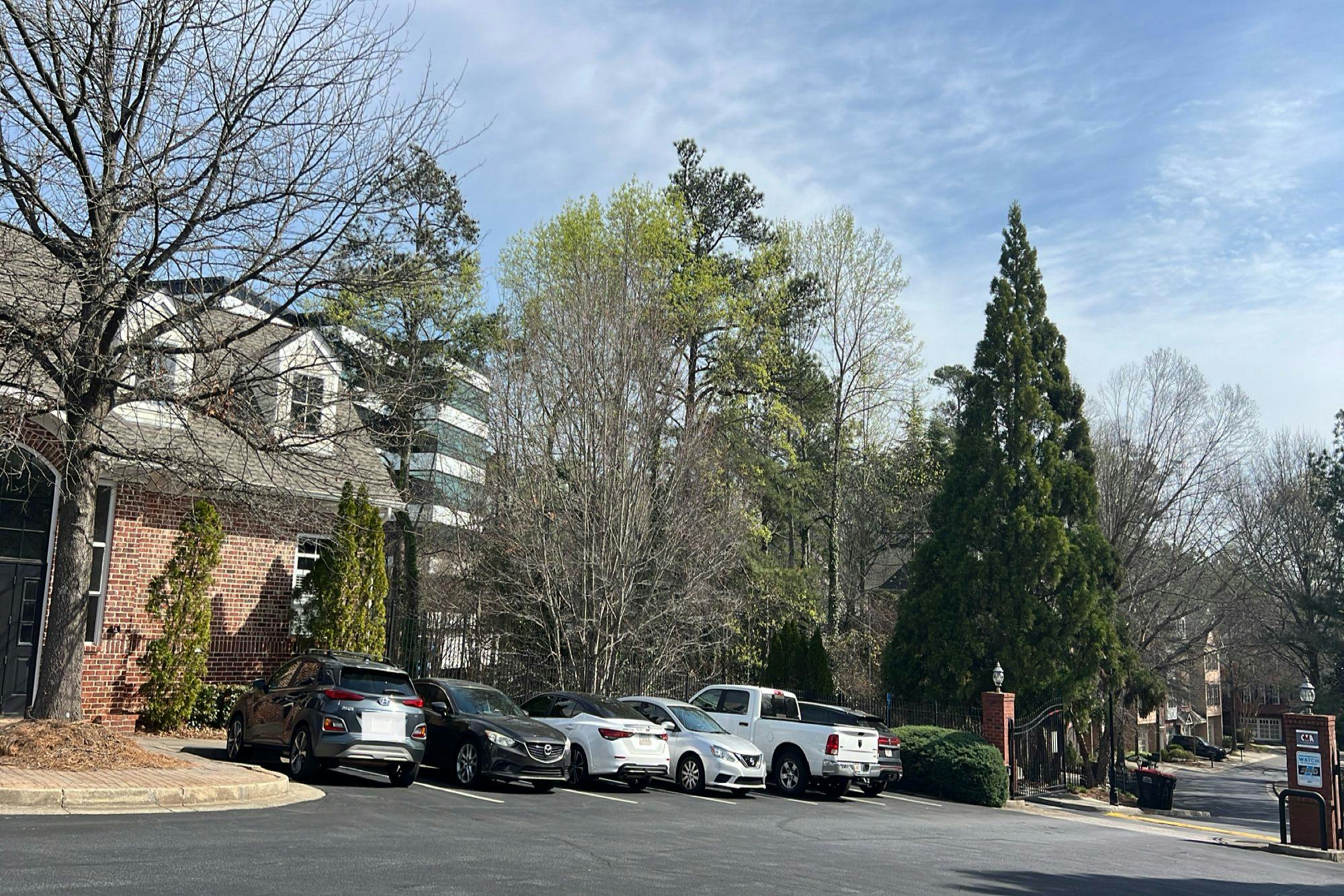 Glenridge Pl, Sandy Springs, GA 30342