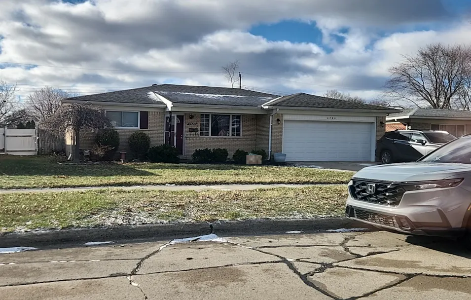 4724 Kingsley Dr Warren, MI 48092-2372, Macomb County