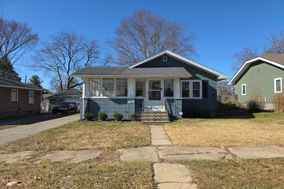 701 Saint Clair Ave Flint, MI 48504, Genesee County