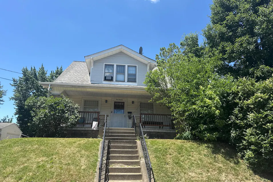 1019 Shadyside Avenue Southwest Canton, OH 44710, Stark County