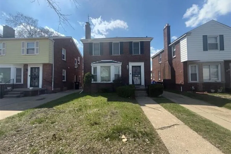 18975 Hartwell St Detroit, MI 48235, Wayne County