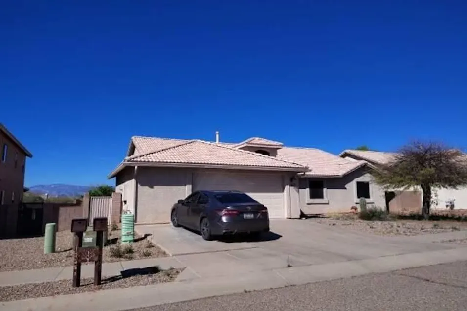 10563 E Bridgeport Street Tucson, AZ 85747, Pima County