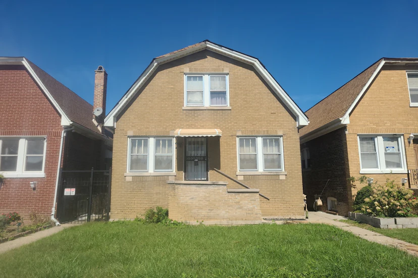 4436 West Iowa Street