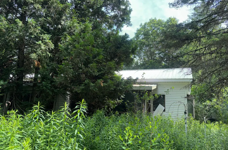 52 Stewart Avenue Claremont, NH 03743, Sullivan County