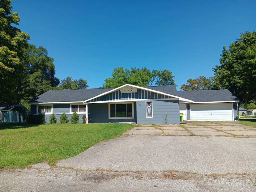 1926 Swaranne Dr
