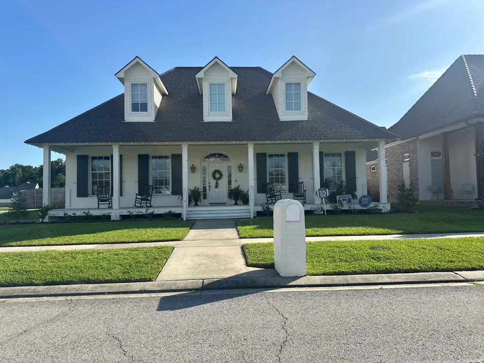 110 Winthorpe Row Lafayette, LA 70503, Lafayette County