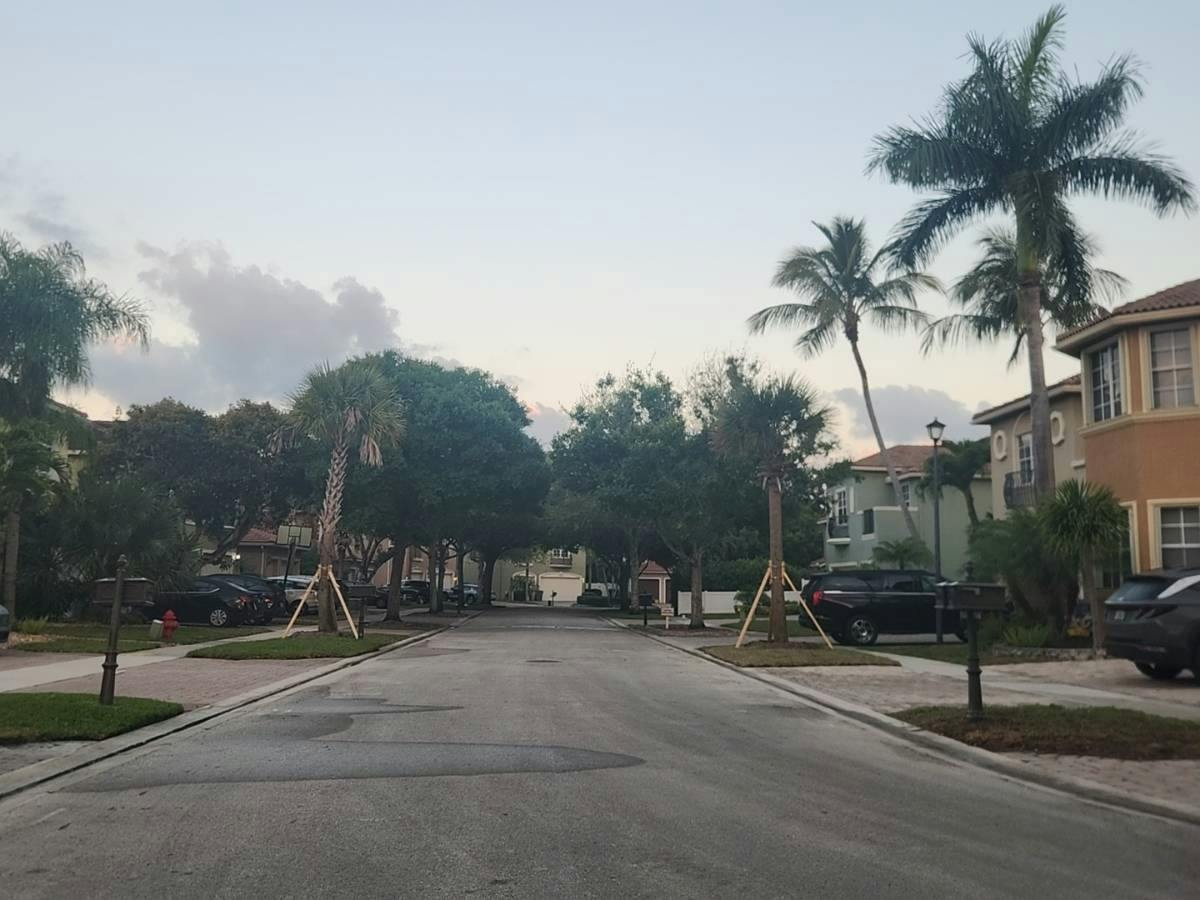 Lake Wynds Ct, Boynton Beach, FL 33437