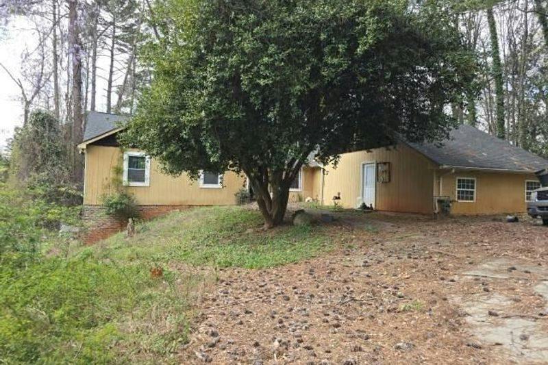 Columbia Dr, Decatur, GA 30032
