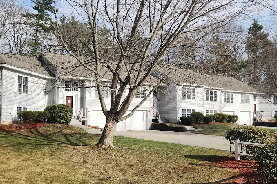 67 Norfolk St 1 Hampstead, NH 03841, Rockingham County