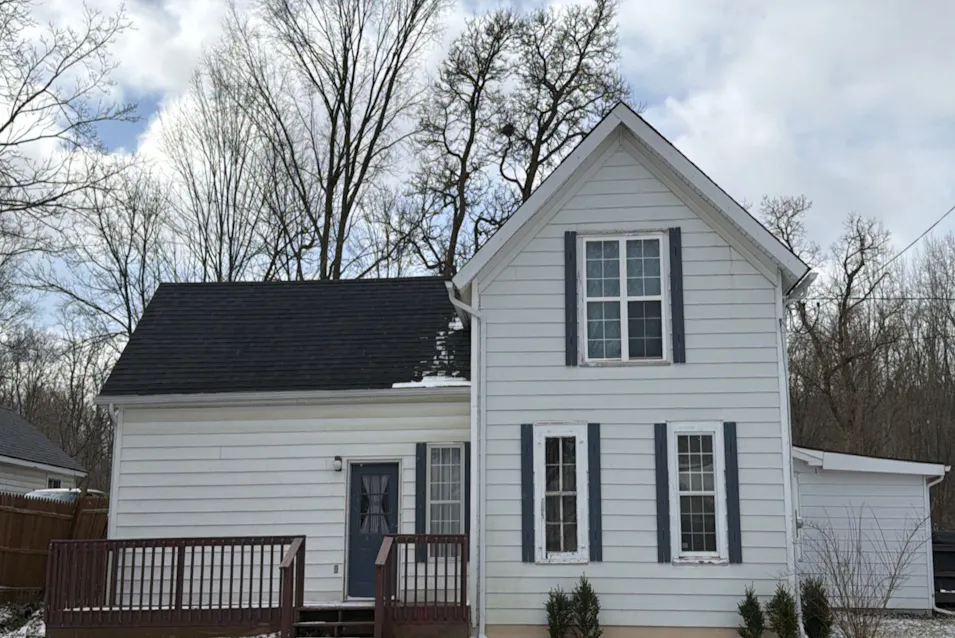 209 Locke St Holly, MI 48442, Oakland County