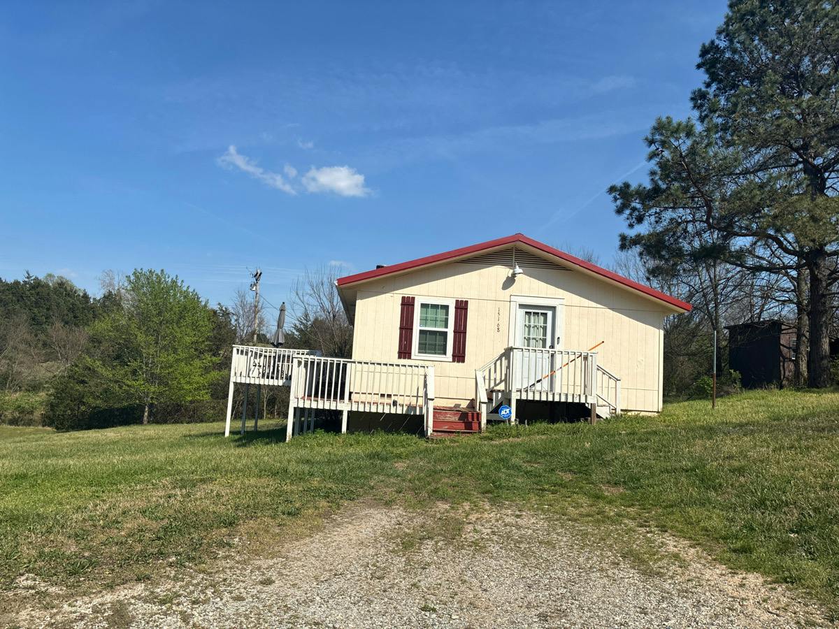 Fisher Rd, Fayetteville, AR 72701