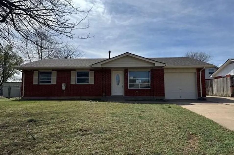 509 NE Cimarron Cir Lawton, OK 73507, Comanche County