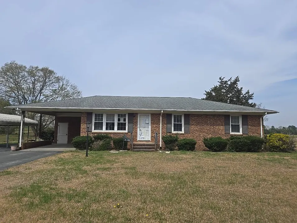 2138 Crescent Dr Kinston, NC 28054, Lenior County