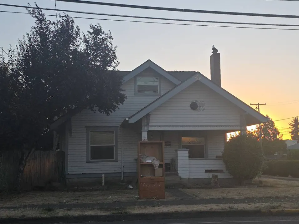 510 S 5th St Lebanon, OR 97355, Linn County