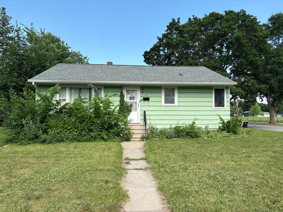 121 McPhail Drive Redwood Falls, MN 56283, Redwood County