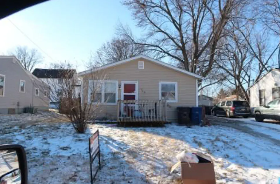 119 E Leland Ave Des Moines, IA 50315, Polk County