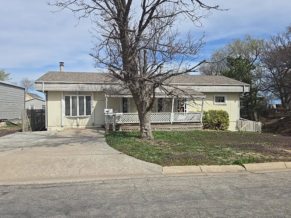 305 E 17th St Ellis, KS 67637, Ellis County