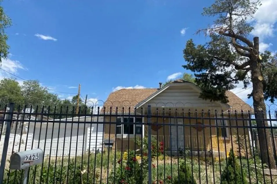 2425 W College Ave Denver, CO 80219, Denver County