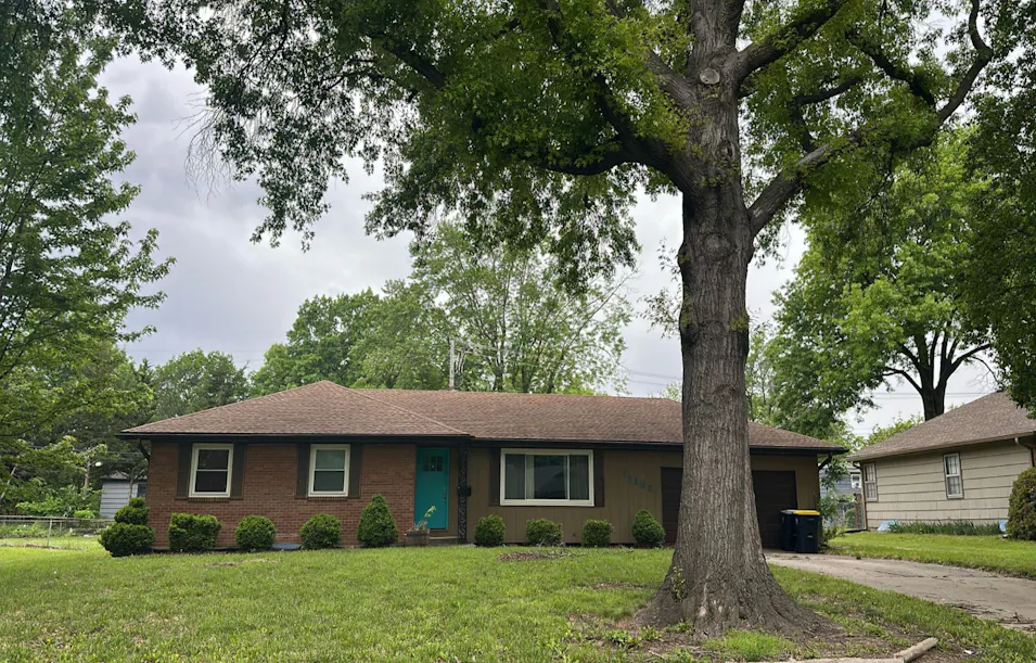 11162 Walnut St Kansas City, MO 64114, Jackson County