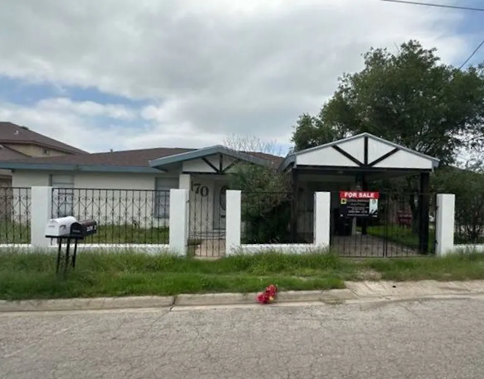 3170 Sueno Cir Eagle Pass, TX 78852, Maverick County