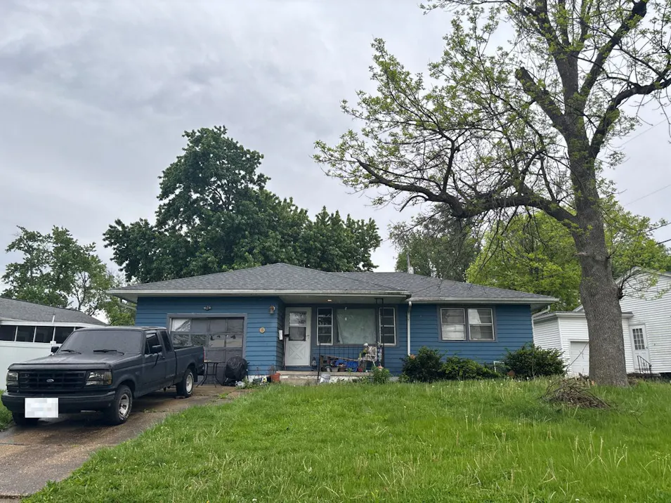 5 3rd Dr. Decatur, IL 62521, Macon County