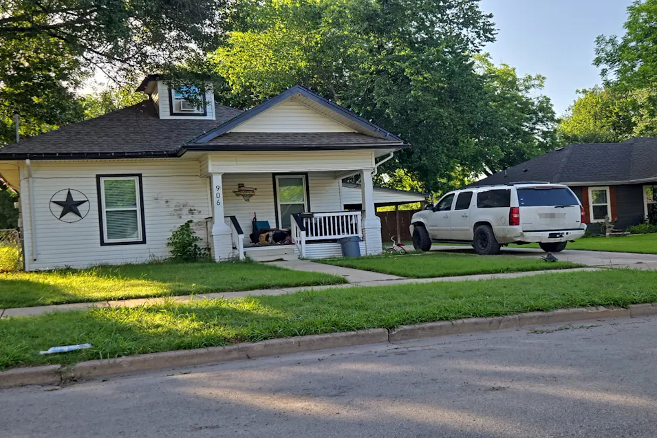 906 N Catherine St Terrell, TX 75160, Kaufman County