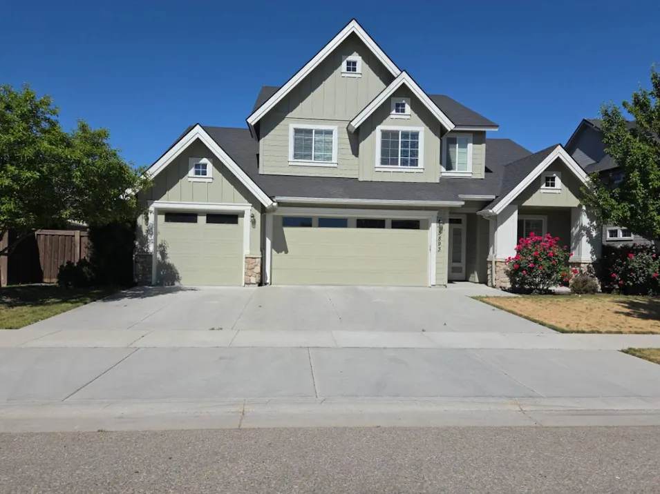 5893 N Vicenza Ave Meridian, ID 83646, Ada County