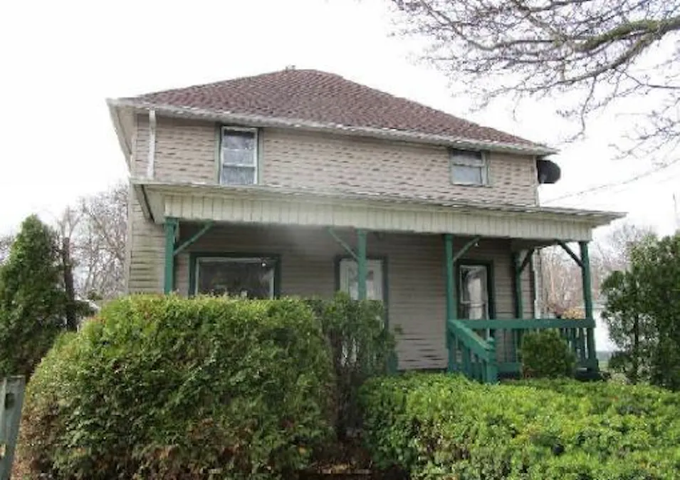 125 W Beecher St Adrian, MI 49221, Lenawee County