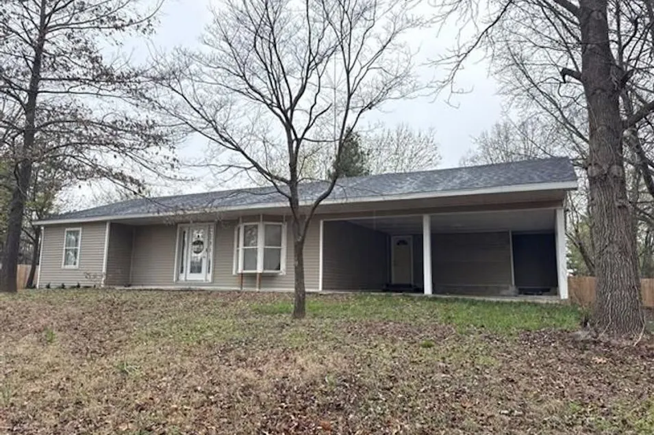 265 Country Cv Benton, MO 63736, Scott County