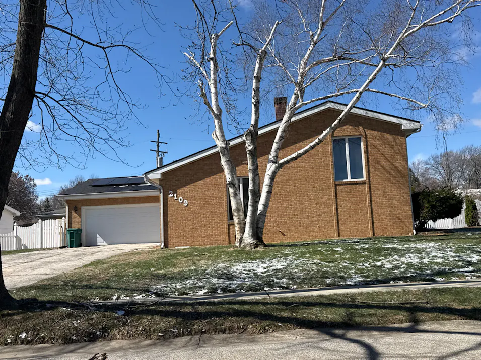 2109 South Douglas Avenue Springfield, IL 62704, Sangamon County