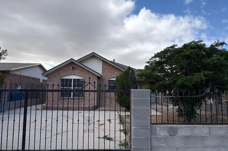 10380 Valle Rico Drive Socorro, TX 79927, El Paso County