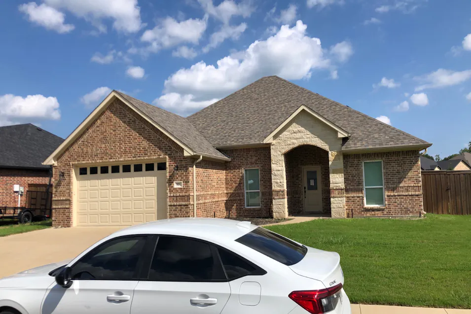 906 Stone Meadow Mabank, TX 75147, Kaufman County
