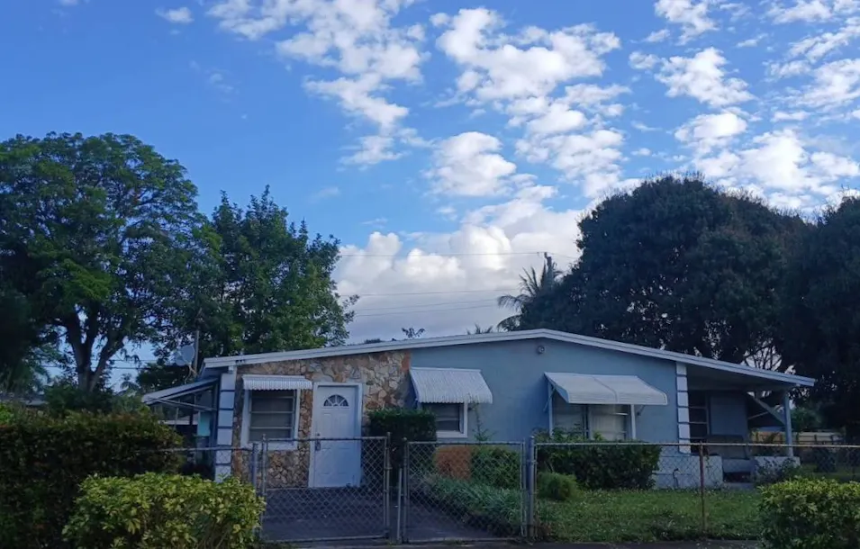 3411 NW 5th Ct Lauderhill, FL 33311, Broward County