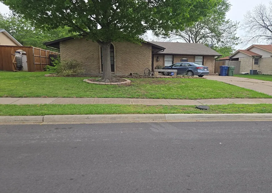 913 Hudson Dr Garland, TX 75043, Dallas County