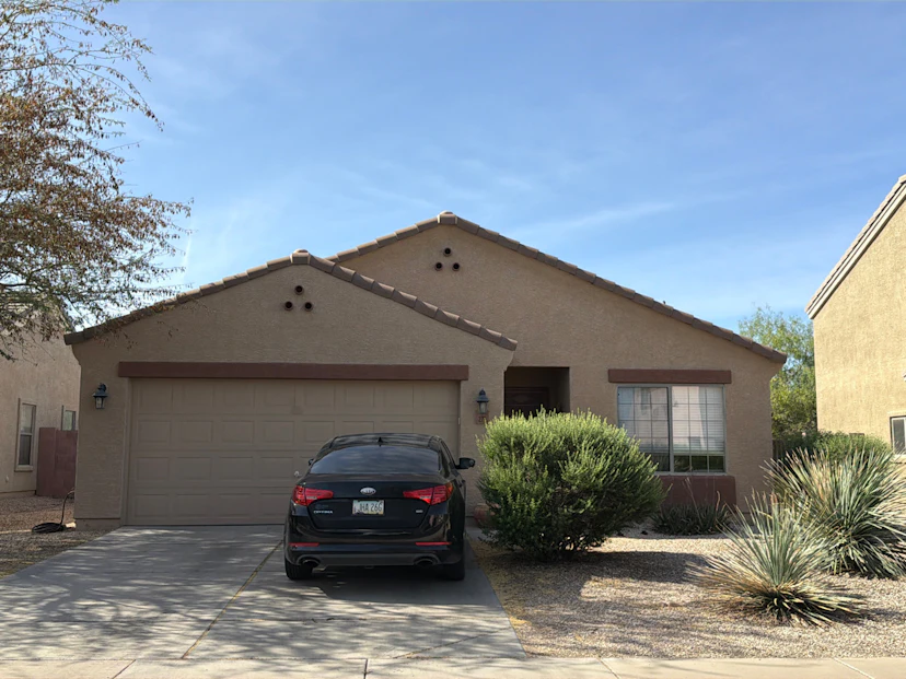 279 W Settlers Trl